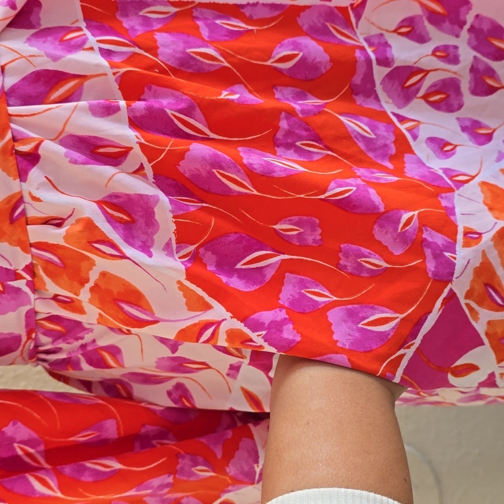 Natori Floral Print Mini Robe - Picture 5 of 10